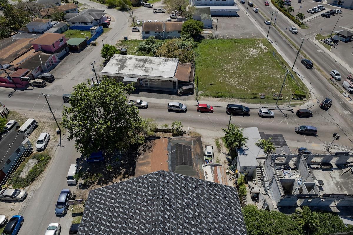 MALCOLM RD AND COWMAN LN